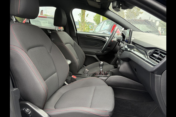 Ford Focus 1.0 EcoBoost ST Line Business 2e Eigenaar l Navi l Clima l Cruise l 125pk l Keyless l Pdc V+A l 18 '' Lmv  l N.A.P l Apk tot 02-2028