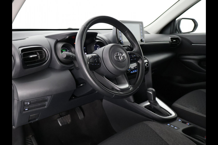 Toyota Yaris Cross 1.5 HYBRIDE BLACK & WHITE AUTOMAAT GARANTIE 3-2034 LM VELGEN. CARPLAY NAVI.ADAPTIEVE CRUISE CONTROLL