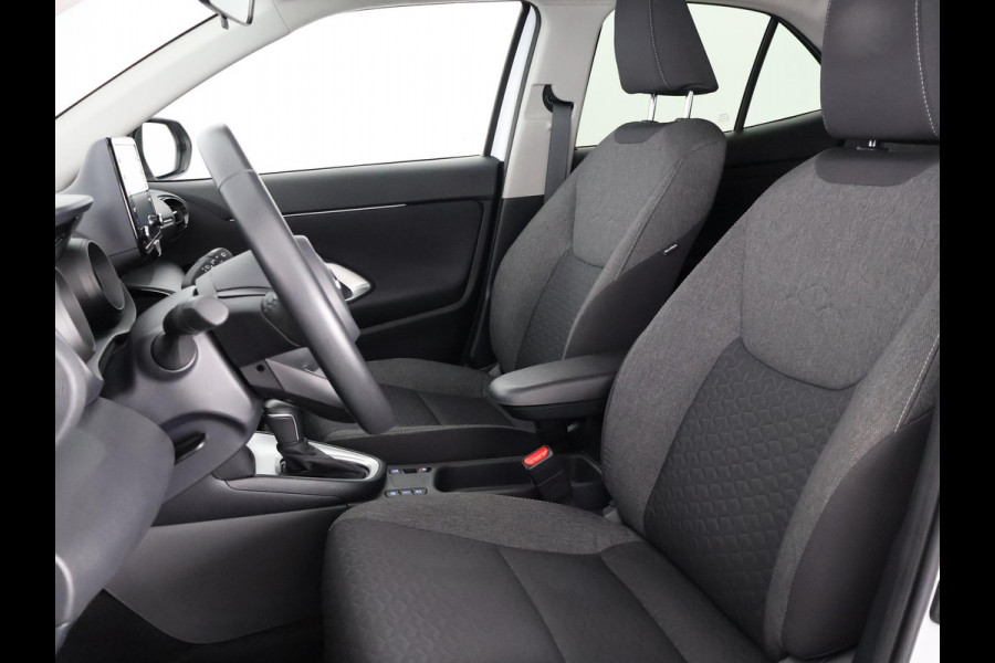 Toyota Yaris Cross 1.5 HYBRIDE BLACK & WHITE AUTOMAAT GARANTIE 3-2034 LM VELGEN. CARPLAY NAVI.ADAPTIEVE CRUISE CONTROLL