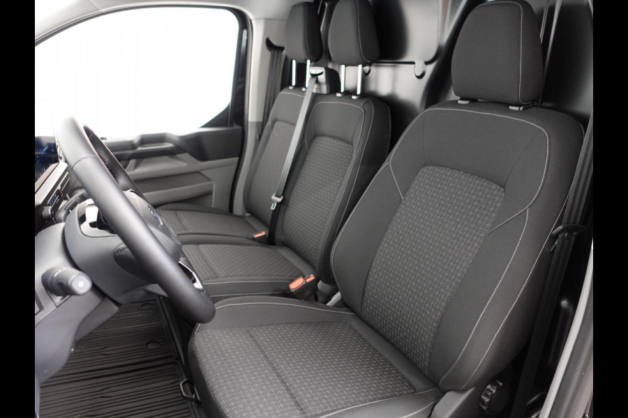 Ford Transit Custom 300 2.0 TDCI L2H1 Trend Automaat Trekhaak Navigatie Apple CarPlay Android Auto Camera Parkeerhulp Adaptive Cruise Control Climate Control Lichtmetalen velgen