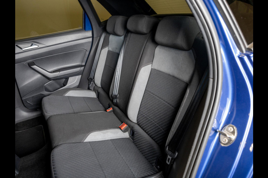 Volkswagen Polo 1.0 TSI Highline Business R 110pk / Panoramadak / Beats audio / Achteruitrijcamera / Stoelverwarming / Cruise control adaptief / Navigatie / Apple carplay /