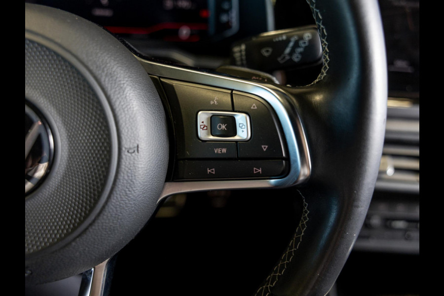 Volkswagen Polo 1.0 TSI Highline Business R 110pk / Panoramadak / Beats audio / Achteruitrijcamera / Stoelverwarming / Cruise control adaptief / Navigatie / Apple carplay /