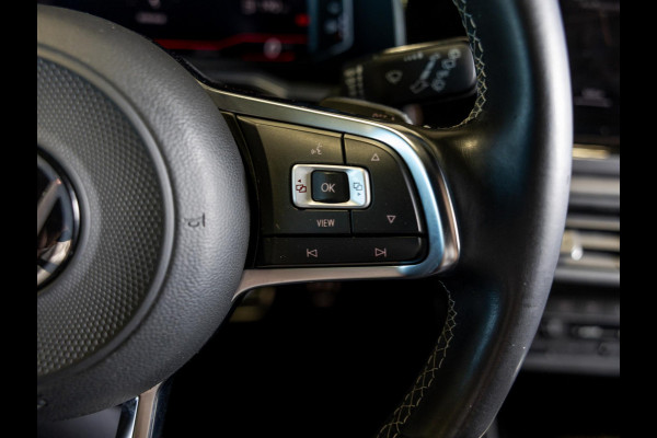 Volkswagen Polo 1.0 TSI Highline Business R 110pk / Panoramadak / Beats audio / Achteruitrijcamera / Stoelverwarming / Cruise control adaptief / Navigatie / Apple carplay /