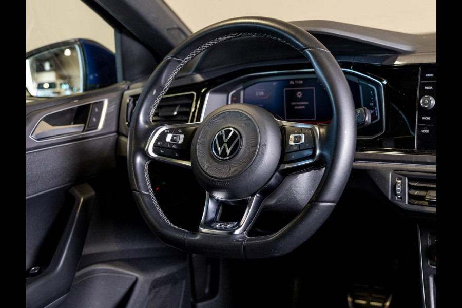 Volkswagen Polo 1.0 TSI Highline Business R 110pk / Panoramadak / Beats audio / Achteruitrijcamera / Stoelverwarming / Cruise control adaptief / Navigatie / Apple carplay /