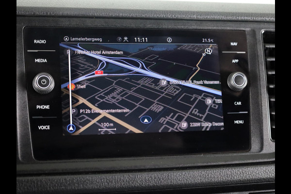 Volkswagen Crafter 35 2.0 TDI L3H3 Highline EURO VI 140 pk Automaat | Verlengde garantie | Navigatie | Trekhaak | Parkeersensoren | Achteruitrijcamera | Cruise control |