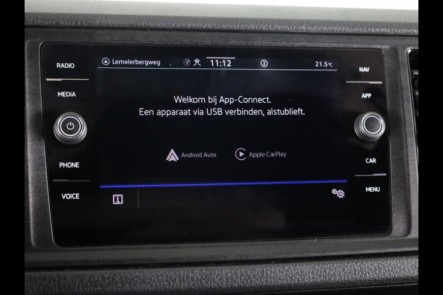 Volkswagen Crafter 35 2.0 TDI L3H3 Highline EURO VI 140 pk Automaat | Verlengde garantie | Navigatie | Trekhaak | Parkeersensoren | Achteruitrijcamera | Cruise control |