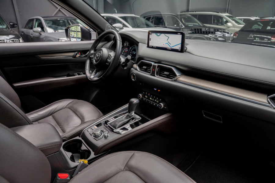 Mazda CX-5 2.5 SkyActiv-G 194 HUD Leder Bose 360 ° Memory seats Navi Matrix LED PDC Stuur- & stoelverwarming Elektr. bedienbare achterklep Climate C. Cruise C. LM velgen BTW auto!