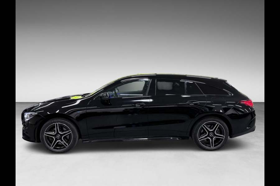 Mercedes-Benz CLA-Klasse Shooting Brake 250 e AMG PREMIUM 218PK SOH-TEST/SFEERVERL/NAVI/DAB/LED/V-COCKPIT/CARPLAY///