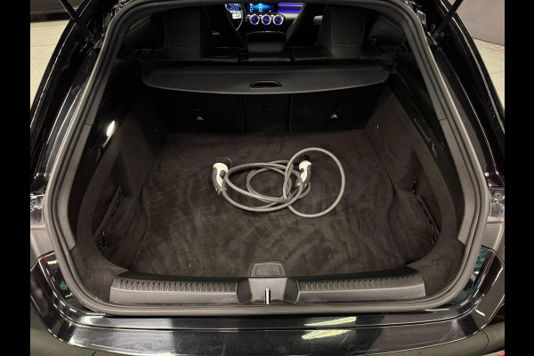 Mercedes-Benz CLA-Klasse Shooting Brake 250 e AMG PREMIUM 218PK SOH-TEST/SFEERVERL/NAVI/DAB/LED/V-COCKPIT/CARPLAY///