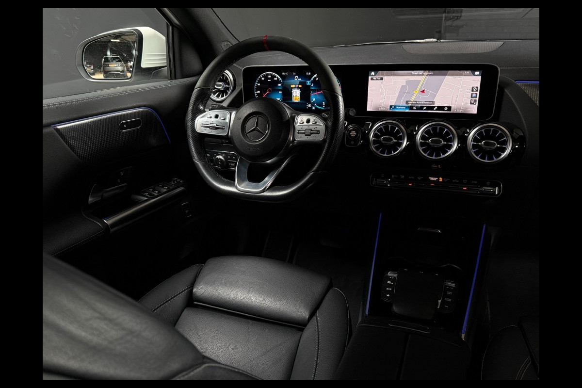 Mercedes-Benz GLA GLA 200 Leer/Trekhaak/20 inch/Mobiliteitsgarantie tot 4-2027 Premium-pakket/Parkeerpakket/new model