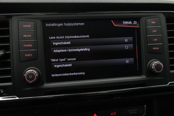 Seat Ateca 1.4 TSI DSG EcoTSI FR 4DRIVE Business Intense 360° Camera, Panoramadak, ACC, Apple Carplay, Stoelverwarming, 18”