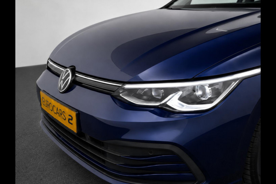 Volkswagen Golf Variant 1.5 eTSI Life Business Automaat Trekhaak Airco ECC Navi Carplay Adaptive Cruise Control Full LED Stoel/stuurwielverwarming PDC VA Camera DAB Virtual Cockpit Privacy Glass