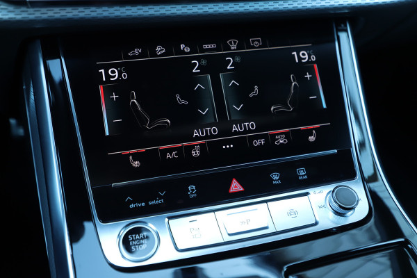Audi Q8 60 TFSI e quattro S Competition | 490PK | Achterasbesturing | Luchtvering | Head-up | Keyless-go | S-Stoelen | Matrix-led | Sfee