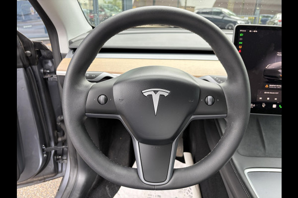Tesla Model Y Long Range AWD 75 kWh SOH 97%| QUICKSILVER!| TESLA FABRIEKSGARANTIE TOT 05-2027/ 80.000KM | FABRIEKSGARANTIE OP ACCU & AANDRIJFLIJN TOT 2031 OF 192.000 KM |