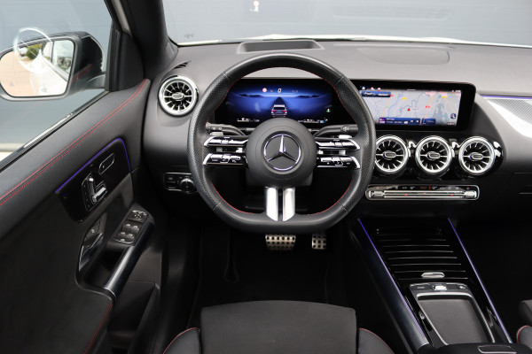 Mercedes-Benz GLA 250 e Star Edition AMG Line | Premium+ | Memory | Panoramadak | Distronic | Surround Camera | HUD | Keyless Go | Augmented Reality | Zitcomfortpakket |