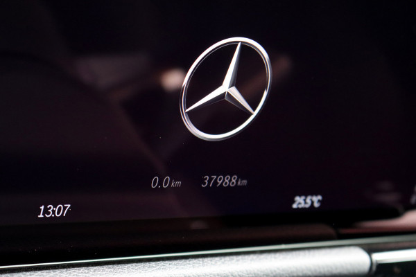Mercedes-Benz GLA 250 e Star Edition AMG Line | Premium+ | Memory | Panoramadak | Distronic | Surround Camera | HUD | Keyless Go | Augmented Reality | Zitcomfortpakket |