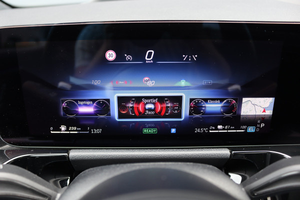 Mercedes-Benz GLA 250 e Star Edition AMG Line | Premium+ | Memory | Panoramadak | Distronic | Surround Camera | HUD | Keyless Go | Augmented Reality | Zitcomfortpakket |
