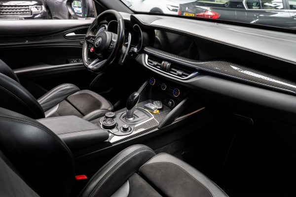 Alfa Romeo Stelvio 2.9 V6 AWD Quadrifoglio Seat Pack Harman Kardon Panorama Cruise Control Adaptief