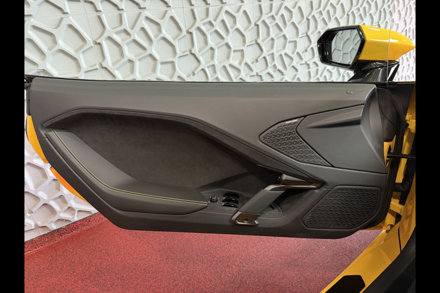 Lamborghini Temerario 4.0 V8 920 PK GIALLO AUGE - LIFT - SONUS - 5 Year Warranty Pass Display - Stoel Verw/Koeling - Style Pack -