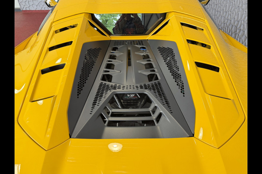 Lamborghini Temerario 4.0 V8 920 PK GIALLO AUGE - LIFT - SONUS - 5 Year Warranty Pass Display - Stoel Verw/Koeling - Style Pack -