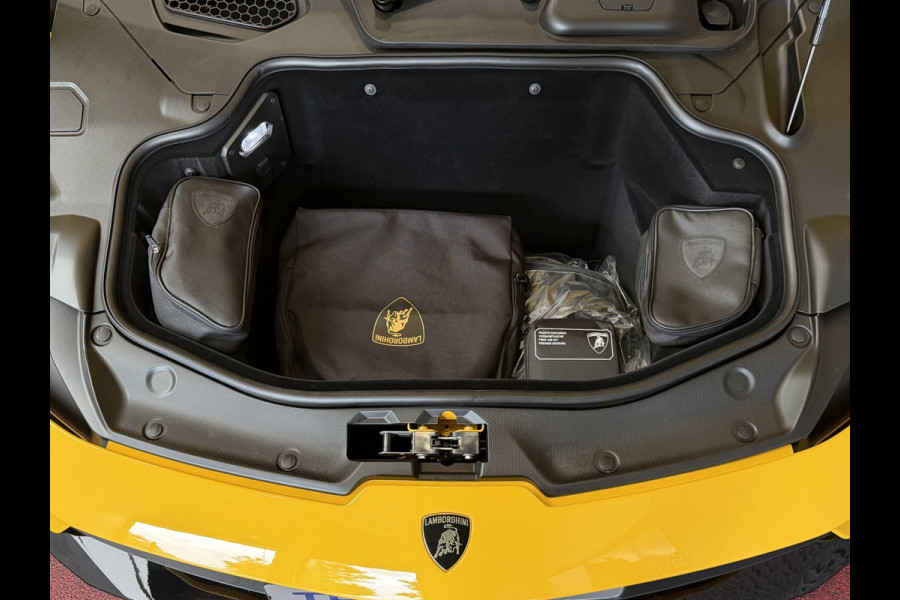 Lamborghini Temerario 4.0 V8 920 PK GIALLO AUGE - LIFT - SONUS - 5 Year Warranty Pass Display - Stoel Verw/Koeling - Style Pack -