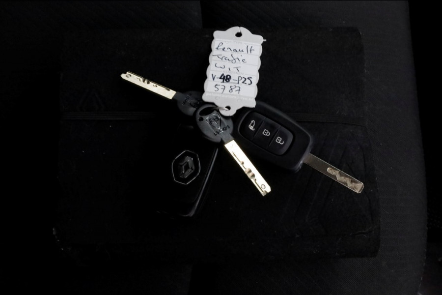 Renault Trafic 2.0 dCi 170pk L2H1 Automaat D.C. Comfort LED/Camera/2x Schuifdeur 06-2023