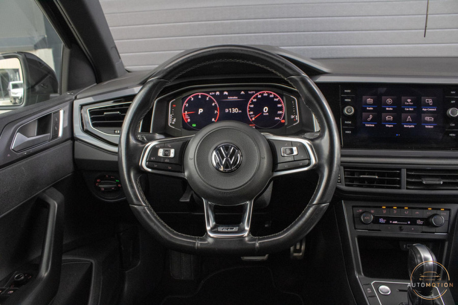 Volkswagen Polo 1.0 TSI Highline Business R PANO CAMERA KEYLESS LED