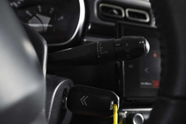Citroën C3 1.2 PureTech 82 PK Feel Edition | Cruise | PDC | App. Connect | ECC | LM 16" |