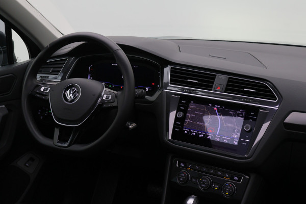 Volkswagen Tiguan 1.5 TSI ACT Highline Panoramadak, Virtual Cockpit, Apple Carplay, ACC, Camera, PDC