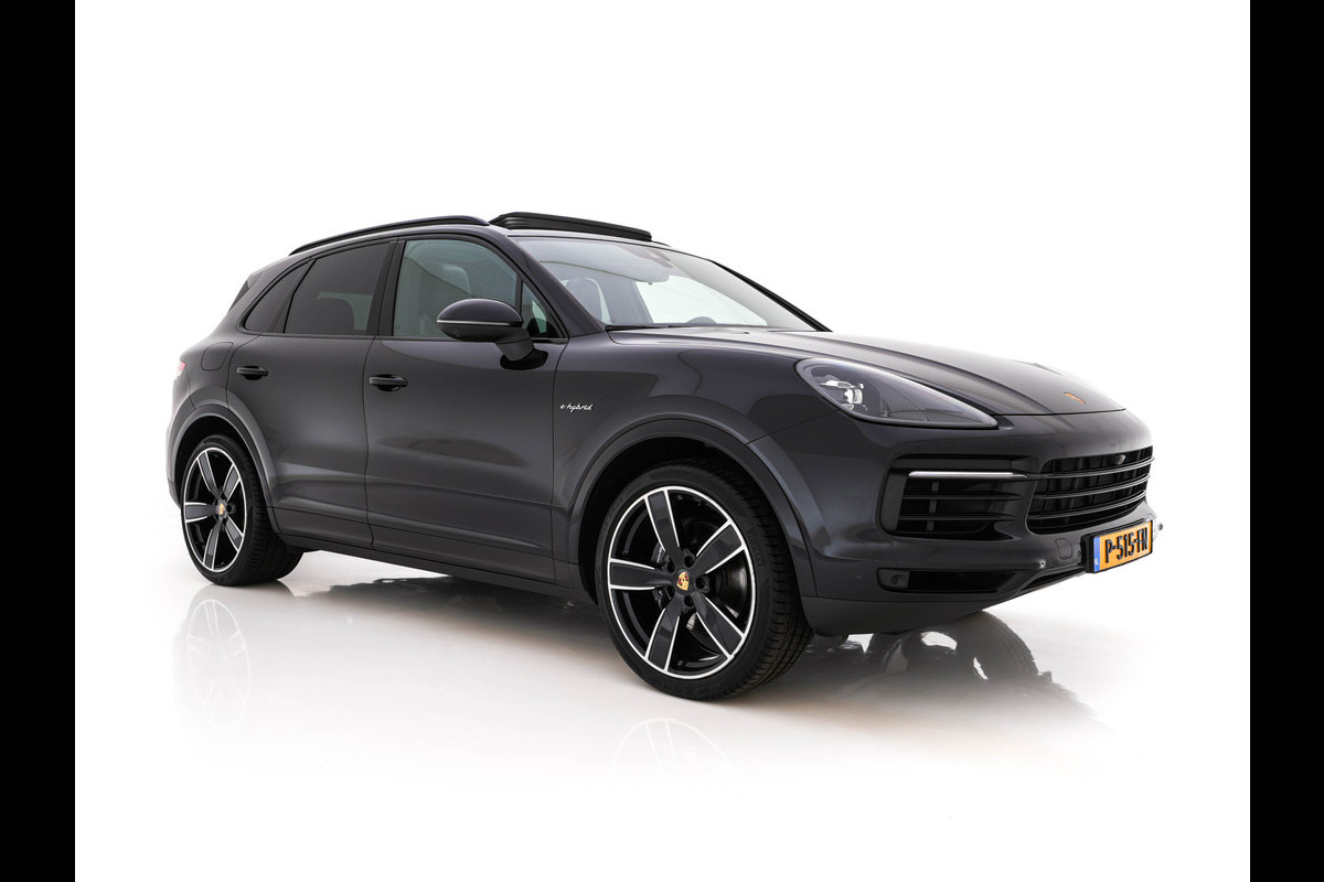 Porsche Cayenne 3.0 E-Hybrid AWD (Plug-in) {SoH-100%} (INCL-BTW) *PANO | LEATHER | FULL-LED | SPORTCHRONO | MEMORY-PACK | BOSE-AUDIO | TOPVIEW | HEATED/VENTILATED-SPORTSEATS | DAB | NAVI-FULLAMP | PRIVACY-GLASS | SHIFTPADDLES | TOWBAR | 22''AL