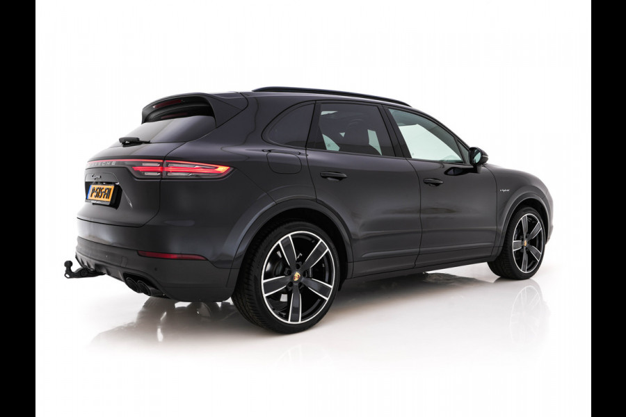 Porsche Cayenne 3.0 E-Hybrid AWD (Plug-in) {SoH-100%} (INCL-BTW) *PANO | LEATHER | FULL-LED | SPORTCHRONO | MEMORY-PACK | BOSE-AUDIO | TOPVIEW | HEATED/VENTILATED-SPORTSEATS | DAB | NAVI-FULLAMP | PRIVACY-GLASS | SHIFTPADDLES | TOWBAR | 22''AL