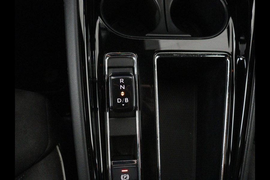 Škoda Enyaq iV 80 | SOH 89,1% | Leder/alcantara | Stuur/stoel verwarming | Adaptive cruise | Carplay | Sfeerverlichting | Camera | Park assist | Climate control