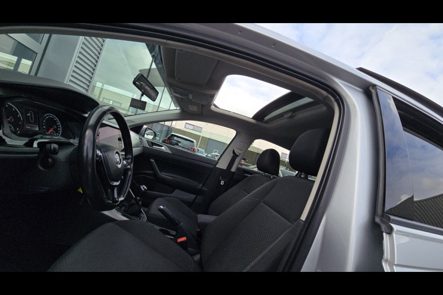 Volkswagen Polo 1.0 MPI Comfort, Pano, Carplay, Full OH!!