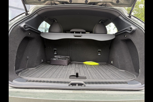 Lynk & Co 01 1.5 Core NIEUW MODEL! | FABRIEKSGARANTIE TOT 2030 | VOORSTOELEN VERWARMD | ACHTERUIRIJCAMERA | ADAPT. CRUISE CONTROL