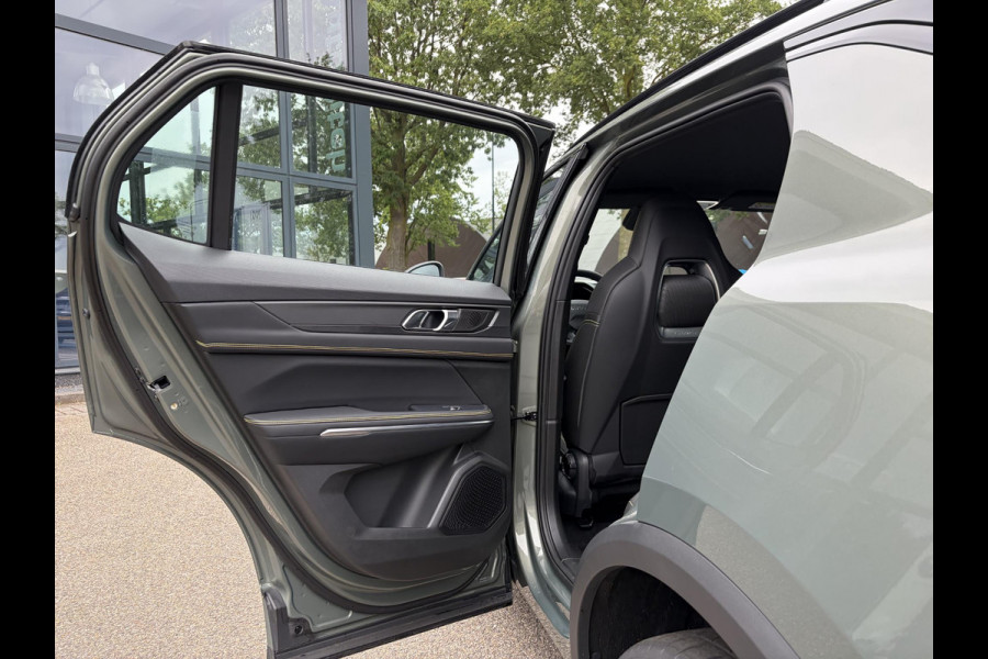 Lynk & Co 01 1.5 Core NIEUW MODEL! | FABRIEKSGARANTIE TOT 2030 | VOORSTOELEN VERWARMD | ACHTERUIRIJCAMERA | ADAPT. CRUISE CONTROL