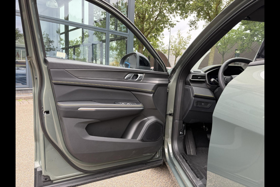Lynk & Co 01 1.5 Core NIEUW MODEL! | FABRIEKSGARANTIE TOT 2030 | VOORSTOELEN VERWARMD | ACHTERUIRIJCAMERA | ADAPT. CRUISE CONTROL