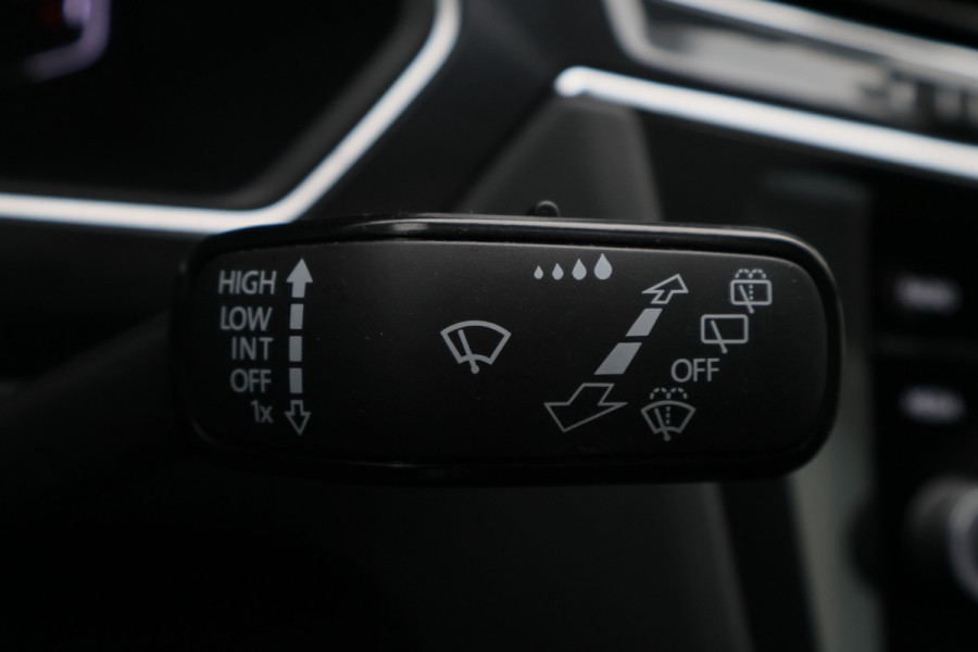 Volkswagen Tiguan 1.4 TSI DSG Plug-in Hybrid Life Navigatie, Camera, Apple CarPlay, ACC, Stoelverwarming, 17”, SOH 90.7%
