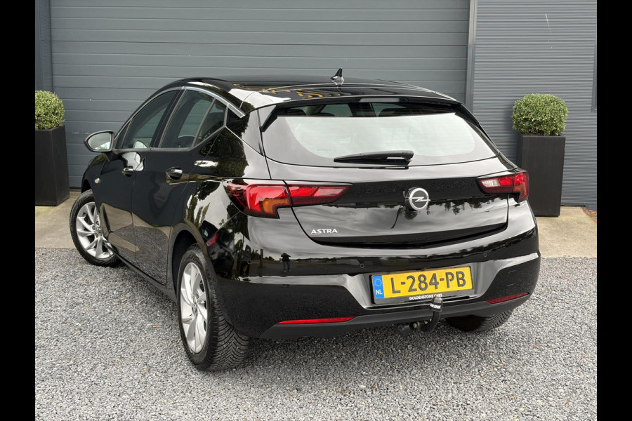 Opel Astra 1.2 Business Elegance 2e Eigenaar l Navi l Camera l Carplay l Keyless l Trekhaak l 110pk l Pdc V+A l Halfleder l 6 Bak l N.A.P l | Lm velgen l Rijstrooksensor l Apk tot 07-2027