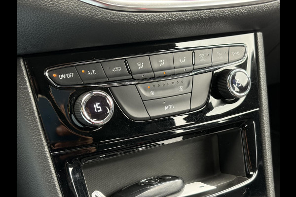 Opel Astra 1.2 Business Elegance 2e Eigenaar l Navi l Camera l Carplay l Keyless l Trekhaak l 110pk l Pdc V+A l Halfleder l 6 Bak l N.A.P l | Lm velgen l Rijstrooksensor l Apk tot 07-2027