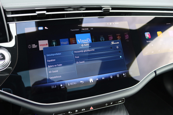 Mercedes-Benz E-Klasse Estate 300 de 4MATIC AMG Line | Luchtvering | Hyperscreen | Distronic+ | HUD | Nappa Leder | Stoelventilatie | Vlakkenverwarming | Massage | 3D-Display |