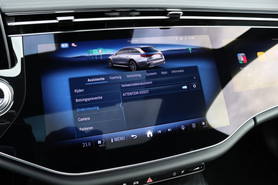 Mercedes-Benz E-Klasse Estate 300 de 4MATIC AMG Line | Luchtvering | Hyperscreen | Distronic+ | HUD | Nappa Leder | Stoelventilatie | Vlakkenverwarming | Massage | 3D-Display |