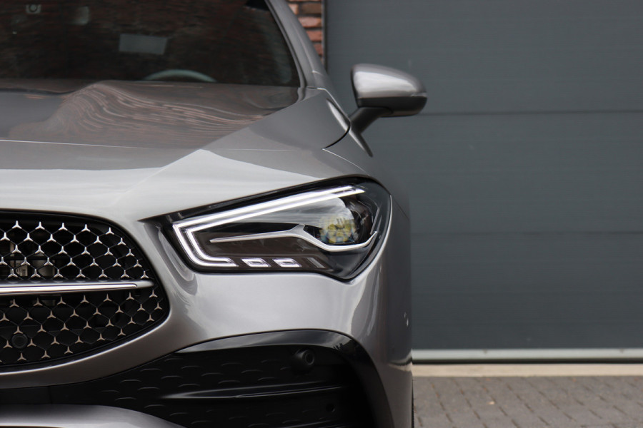 Mercedes-Benz CLA-Klasse Shooting Brake 250 e AMG Line | Memory | Distronic | Panoramadak | Keyless Go | Verwarmd Stuurwiel | Camera | Sfeerverlichting |