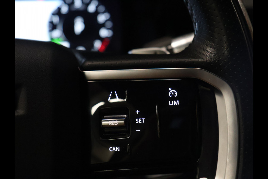 Land Rover Range Rover Evoque 1.5 P300e AWD R-Dynamic SE [SCHUIFKANTELDAK, MEMORY SEATS, APPLE CARPLAY, ANDROID, LED, ELEKTRISCHE ACHTERKLEP, PARKEER ASSISTENT, PDC V+A, CRUISE CONTROL, DIGITAL DASH, NAVIGATIE, CLIMATE CONTROL, KEYLESS START, 20" L