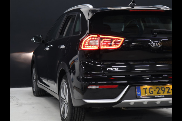 Kia Niro 1.6 GDi Hybrid DynamicLine [APPLE CARPLAY, ANDROID, CAMERA, CRUISE CONTROL, NAVIGATIE, PDC ACHTER, CLIMATE CONTROL, LED, BLUETOOTH, NIEUWSTAAT]