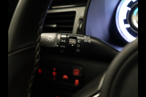 Kia Niro 1.6 GDi Hybrid DynamicLine [APPLE CARPLAY, ANDROID, CAMERA, CRUISE CONTROL, NAVIGATIE, PDC ACHTER, CLIMATE CONTROL, LED, BLUETOOTH, NIEUWSTAAT]