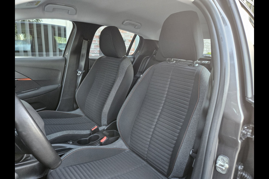 Peugeot 208 1.2 PureTech Active Carplay! NAP! Airco/Clima! Navigatie! Dealer Onderhouden! Nette Auto!