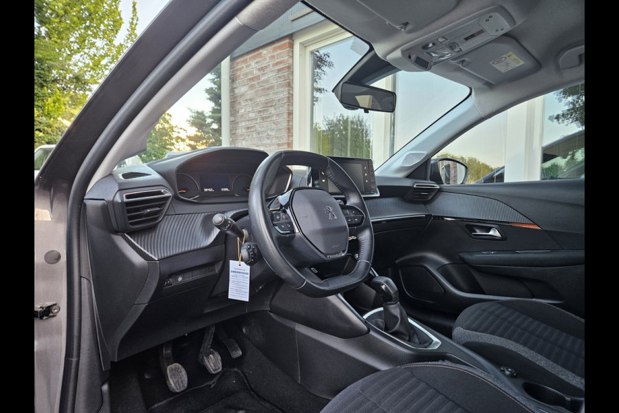 Peugeot 208 1.2 PureTech Active Carplay! NAP! Airco/Clima! Navigatie! Dealer Onderhouden! Nette Auto!