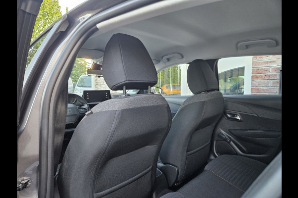 Peugeot 208 1.2 PureTech Active Carplay! NAP! Airco/Clima! Navigatie! Dealer Onderhouden! Nette Auto!