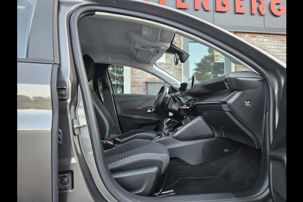 Peugeot 208 1.2 PureTech Active Carplay! NAP! Airco/Clima! Navigatie! Dealer Onderhouden! Nette Auto!