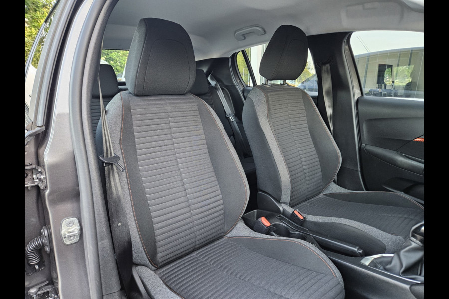 Peugeot 208 1.2 PureTech Active Carplay! NAP! Airco/Clima! Navigatie! Dealer Onderhouden! Nette Auto!